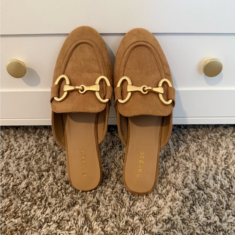 Bamboo Tan Mules with Gold Detail
